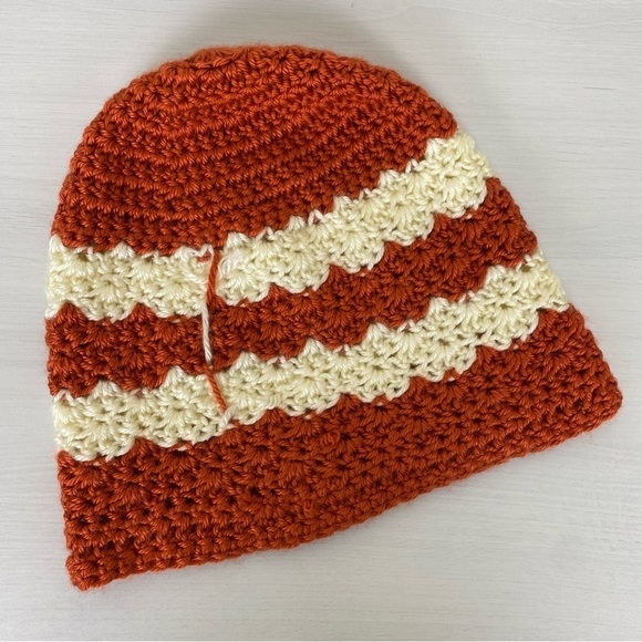 Handmade Women's Boho Slouchy Crocheted‎ Beanie Hat OS Rust Ivory Floral Bands - Picture 11 of 11